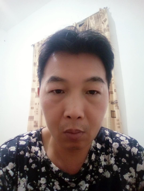 繁华哀伤的第一张照片--仙游婚介网