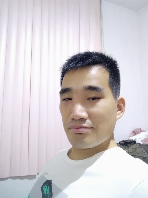 大男孩的第一张照片--仙游婚介网