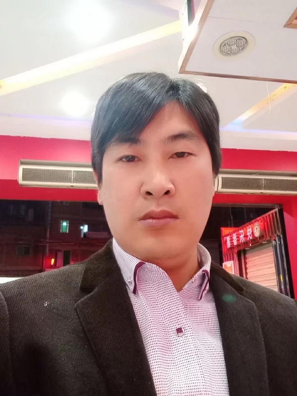 奔跑的第二张照片--仙游婚介网