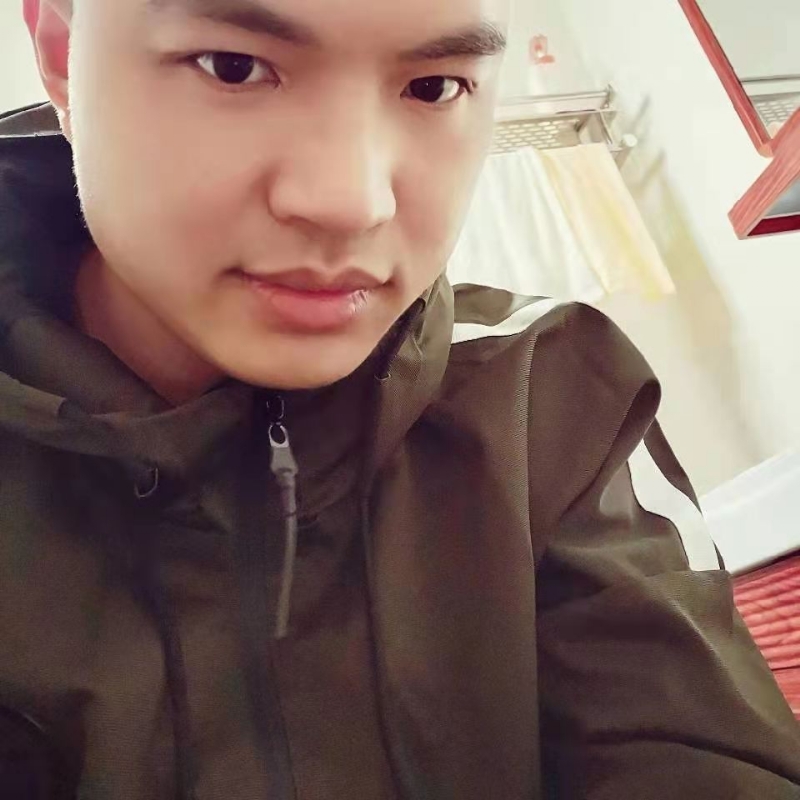 高大上的宅男的第二张照片--仙游婚介网