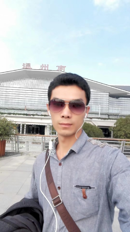 错把真心喂了狗的第三张照片--仙游婚介网