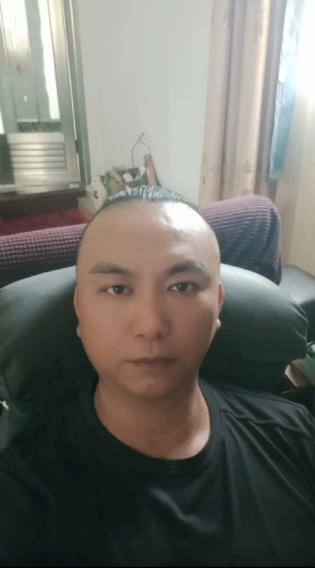 施逸森的第一张照片--仙游婚介网