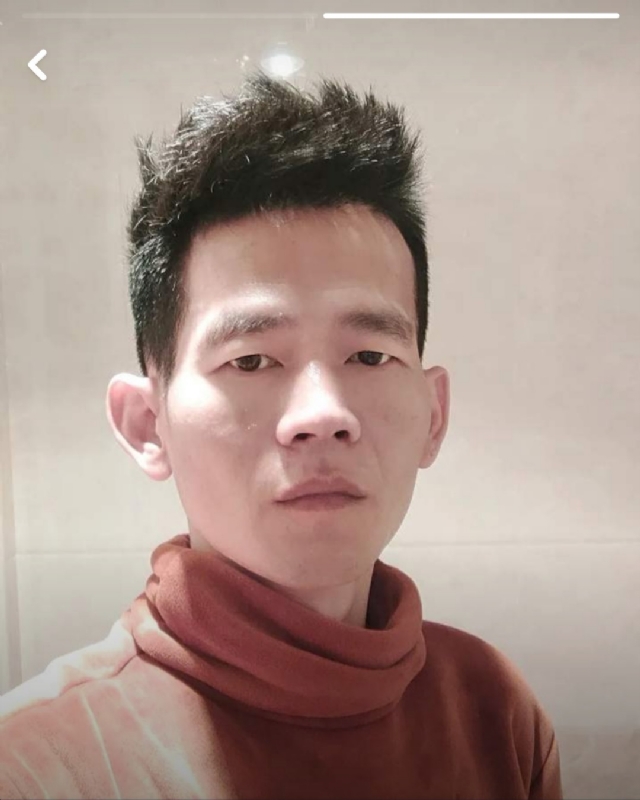 白了少年头的第一张照片--仙游婚介网