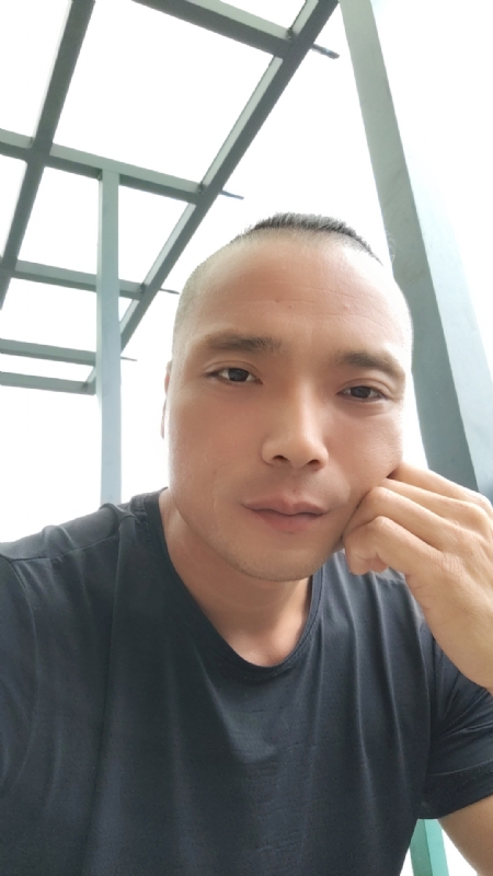 伯爵的第三张照片--仙游婚介网