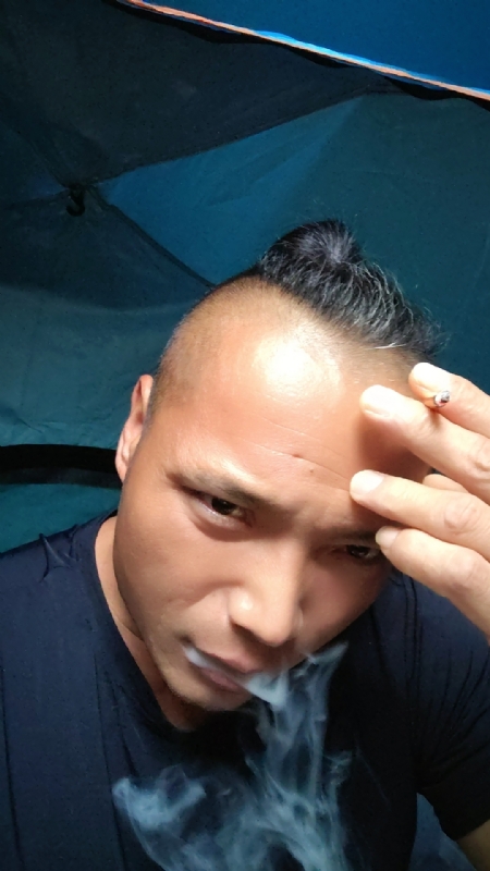 伯爵的第四张照片--仙游婚介网