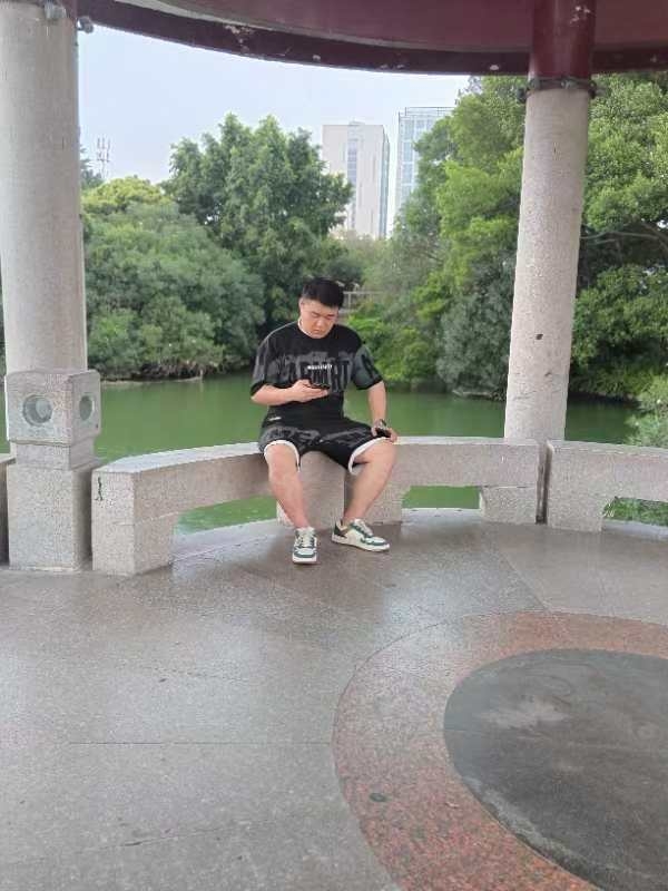 不善挽留的第一张照片--仙游婚介网